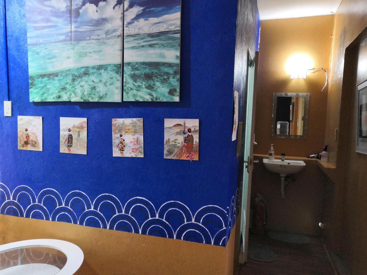 Dee Guesthouse White Sands Lapu-Lapu City Esterno foto