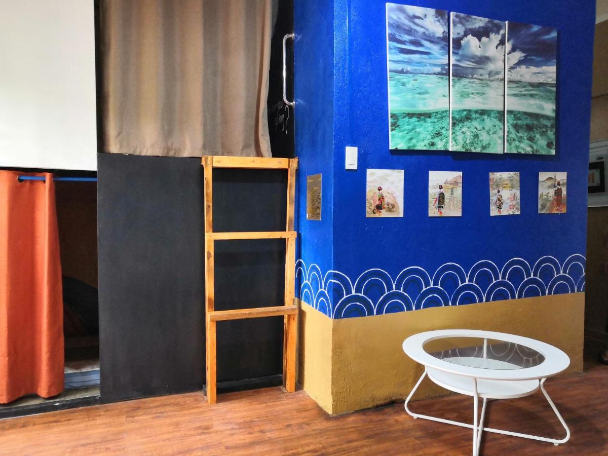 Dee Guesthouse White Sands Lapu-Lapu City Esterno foto