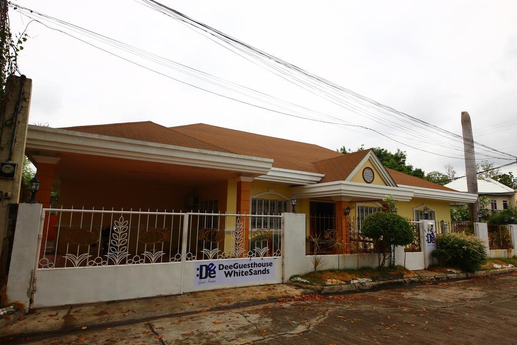 Dee Guesthouse White Sands Lapu-Lapu City Esterno foto