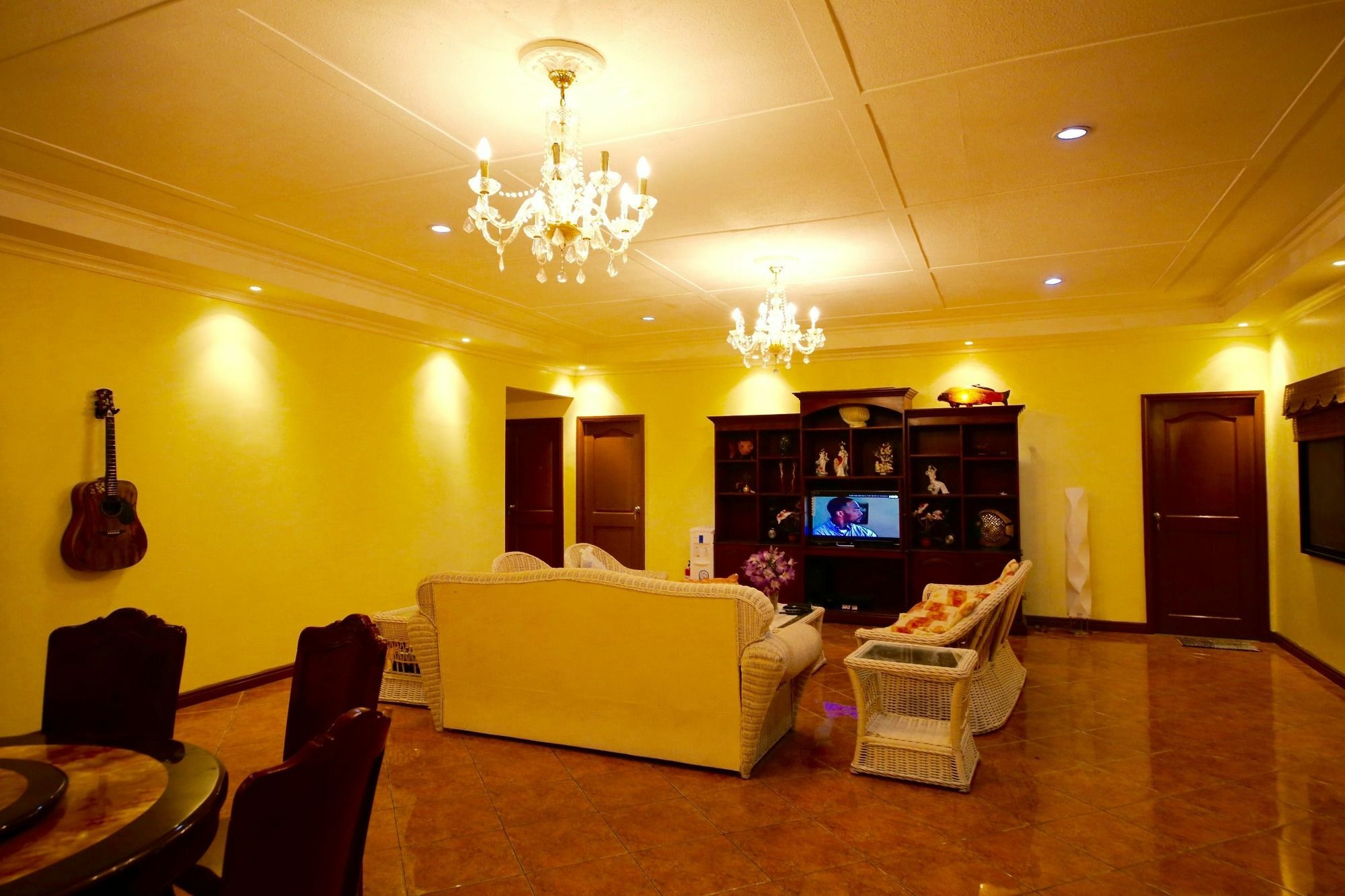 Dee Guesthouse White Sands Lapu-Lapu City Esterno foto